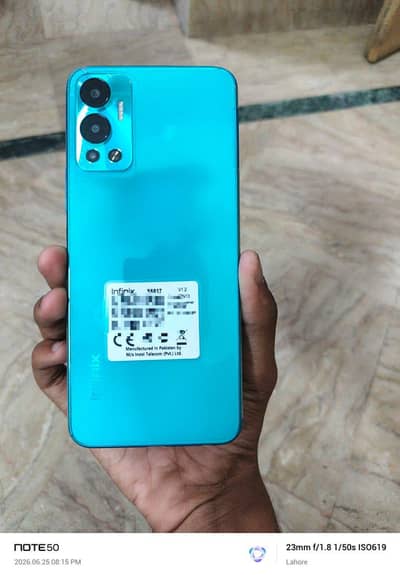 Infinix Hot 12