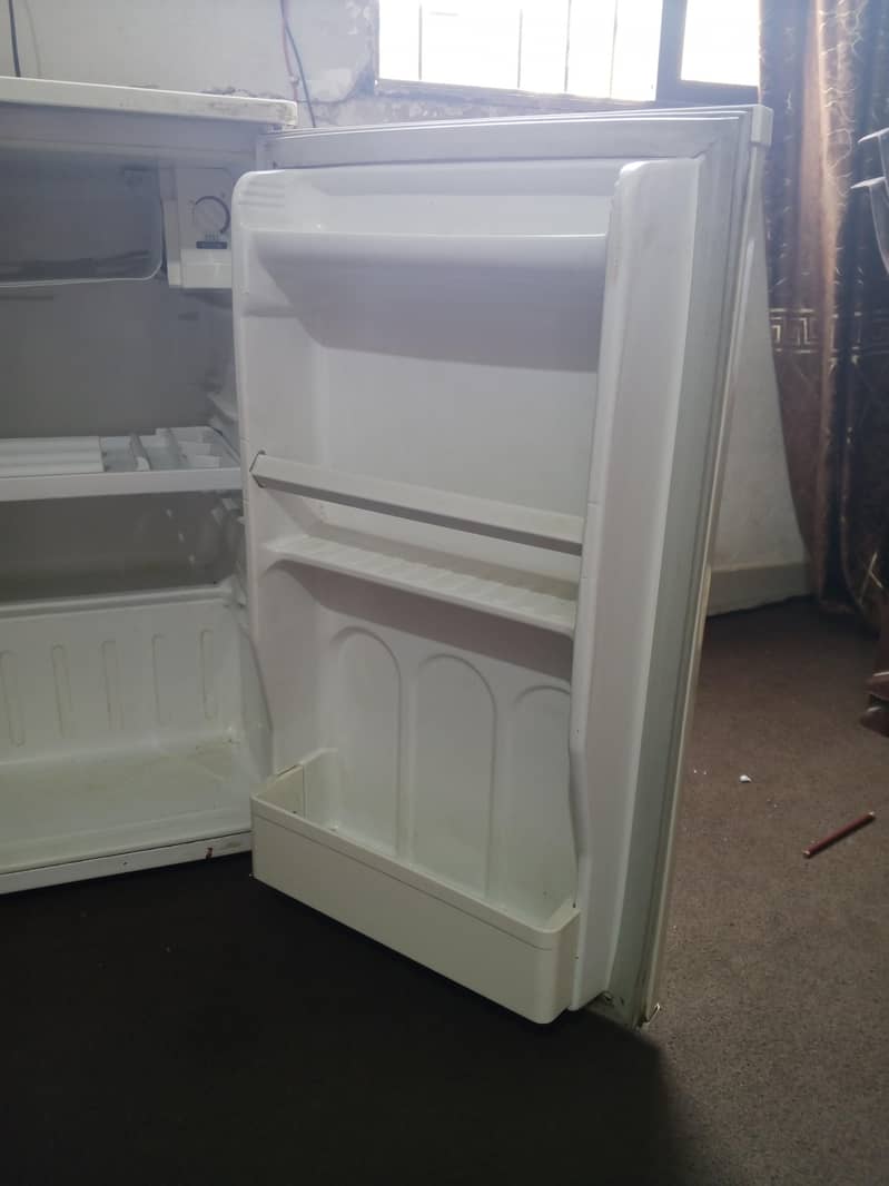 Mini fridge 1