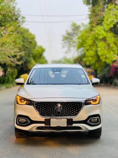 MG HS 2021