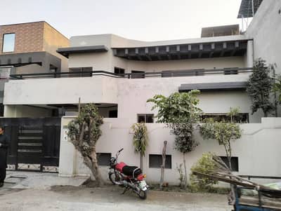 1 cannal double story house for sale