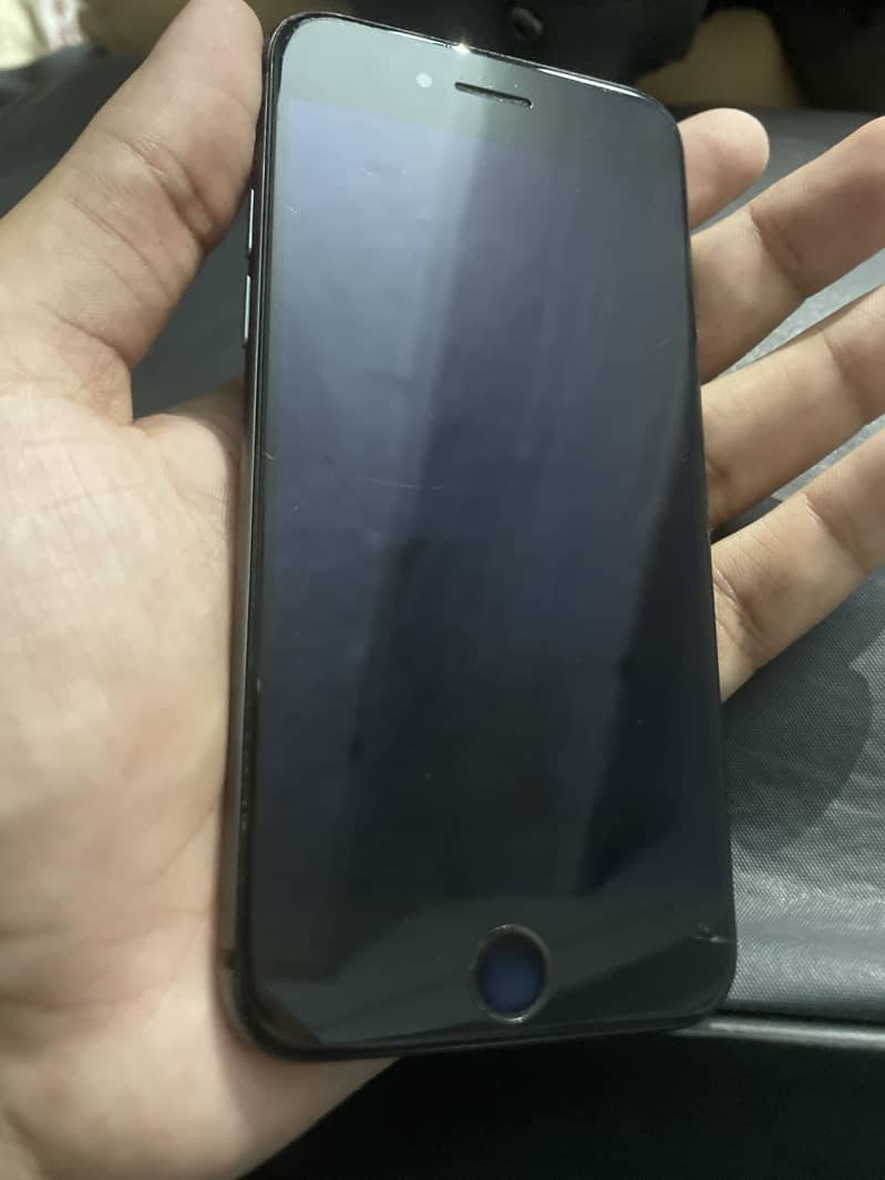 Apple iPhone 8 4