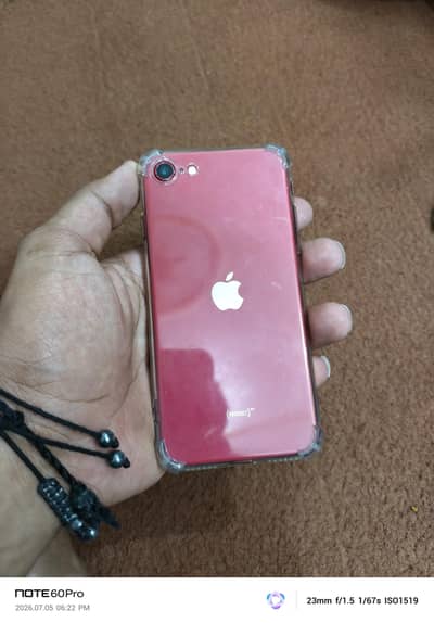 iPhone SE 2020 non pta bilkul 10 by 10 battery health 83 water pack