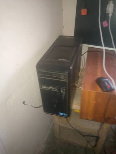 Tower CPU dell inter bord 2 jarnation 4gb ram