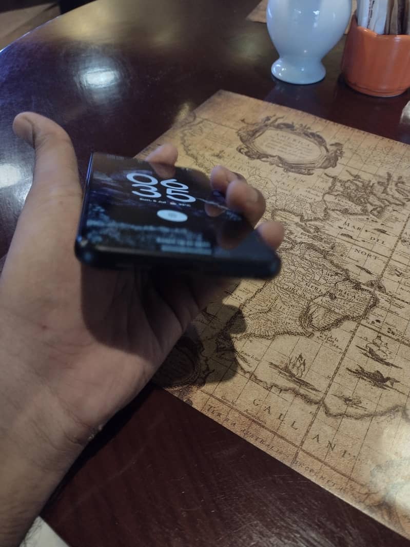 Google Pixel 8 2