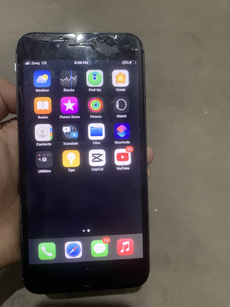 Apple iPhone 8 Plus 1