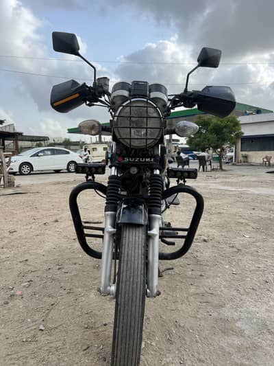 Suzuki GS150 SE