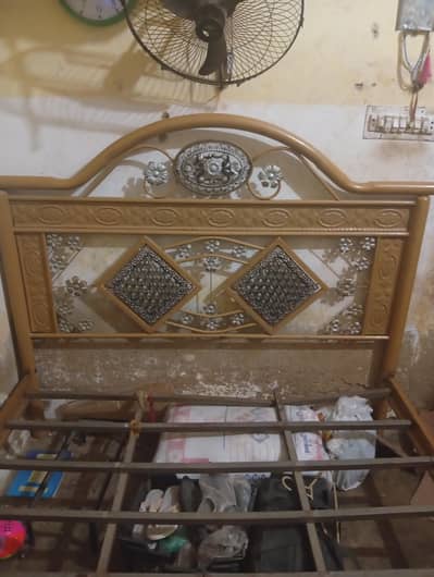 used iron bed without foam 0322-0832800