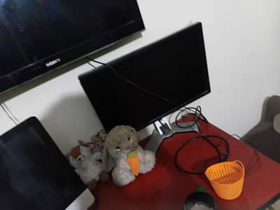 sony bravia 32 inches 1080p 120hz 2nd owner frlm dubai 6month before