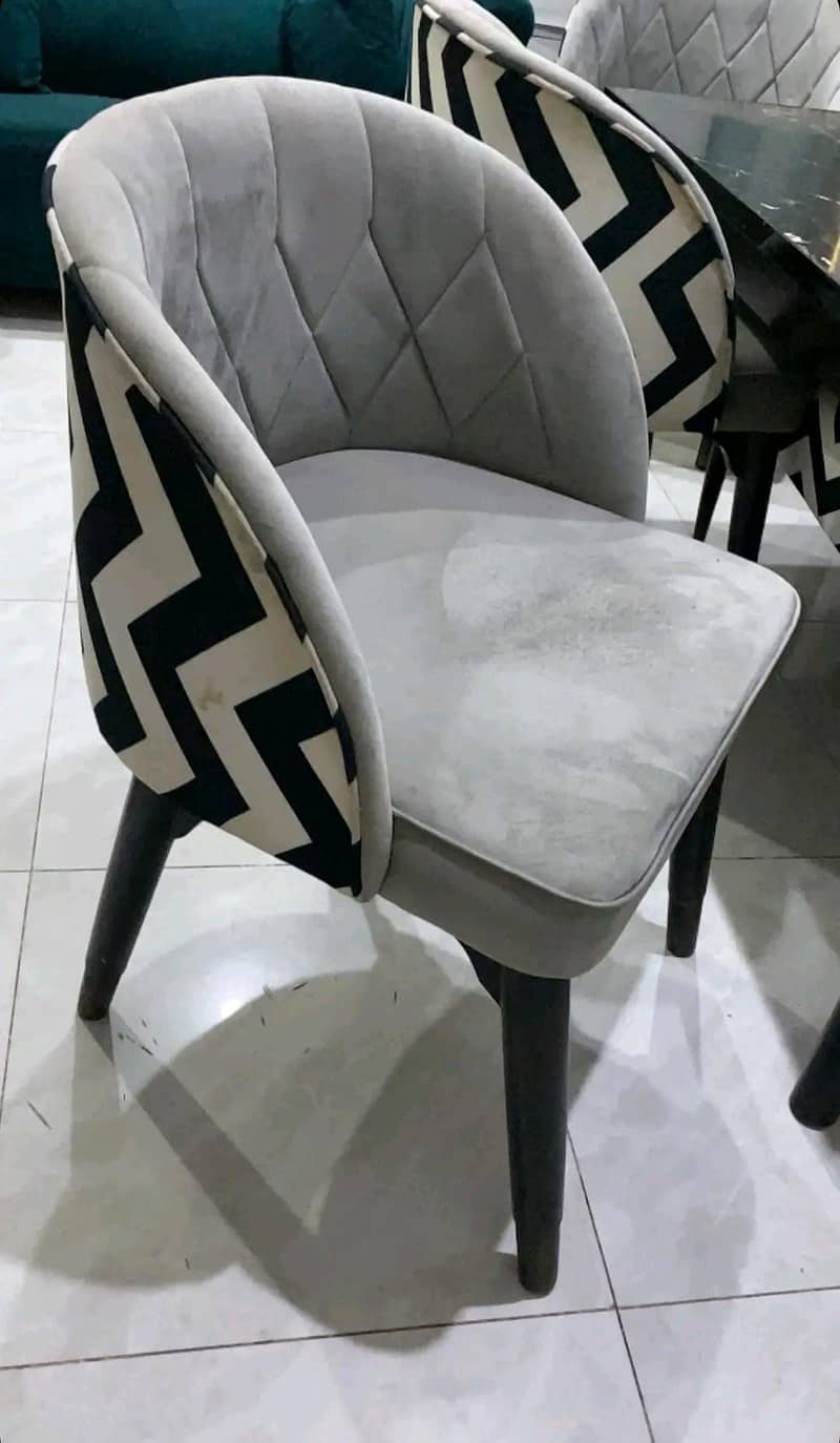 sofa chairs, table 0