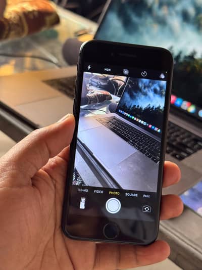 Apple iPhone 7
