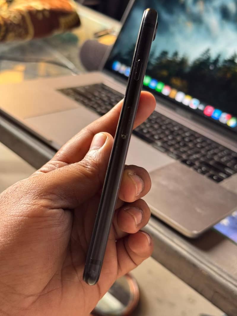 Apple iPhone 7 4