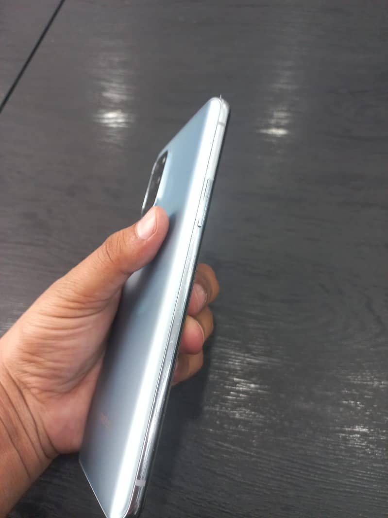 One Plus 8t 4