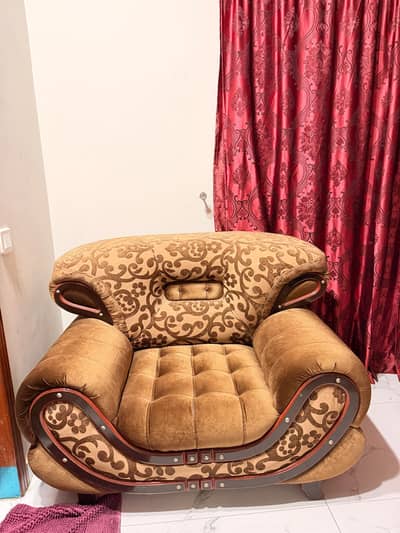 sofa set  Excellent condition (what’s app call only)