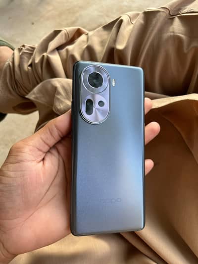 OPPO Reno11