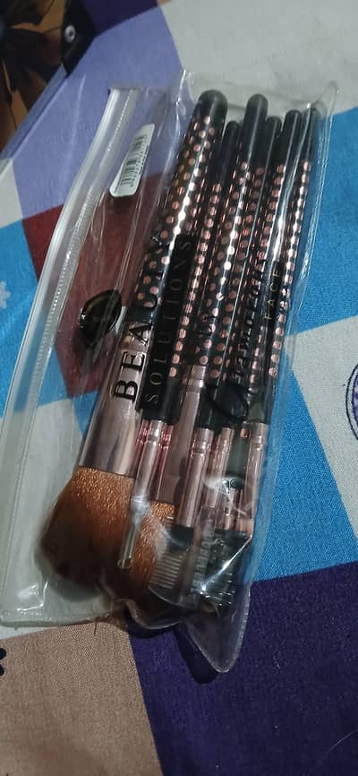 makeup brushes