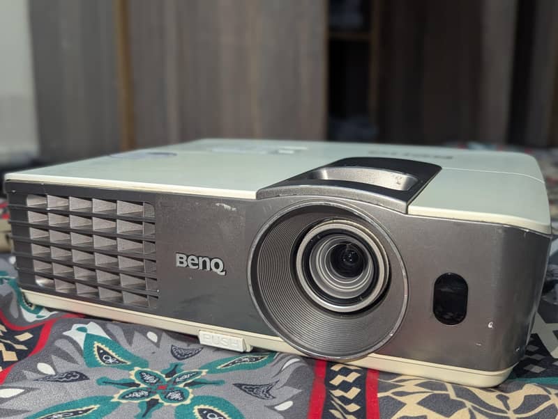 projector 1