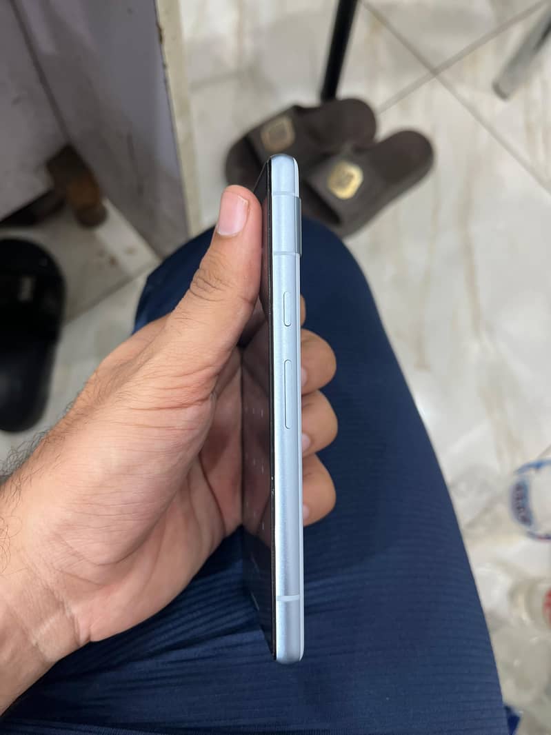 Google Pixel 7a 3