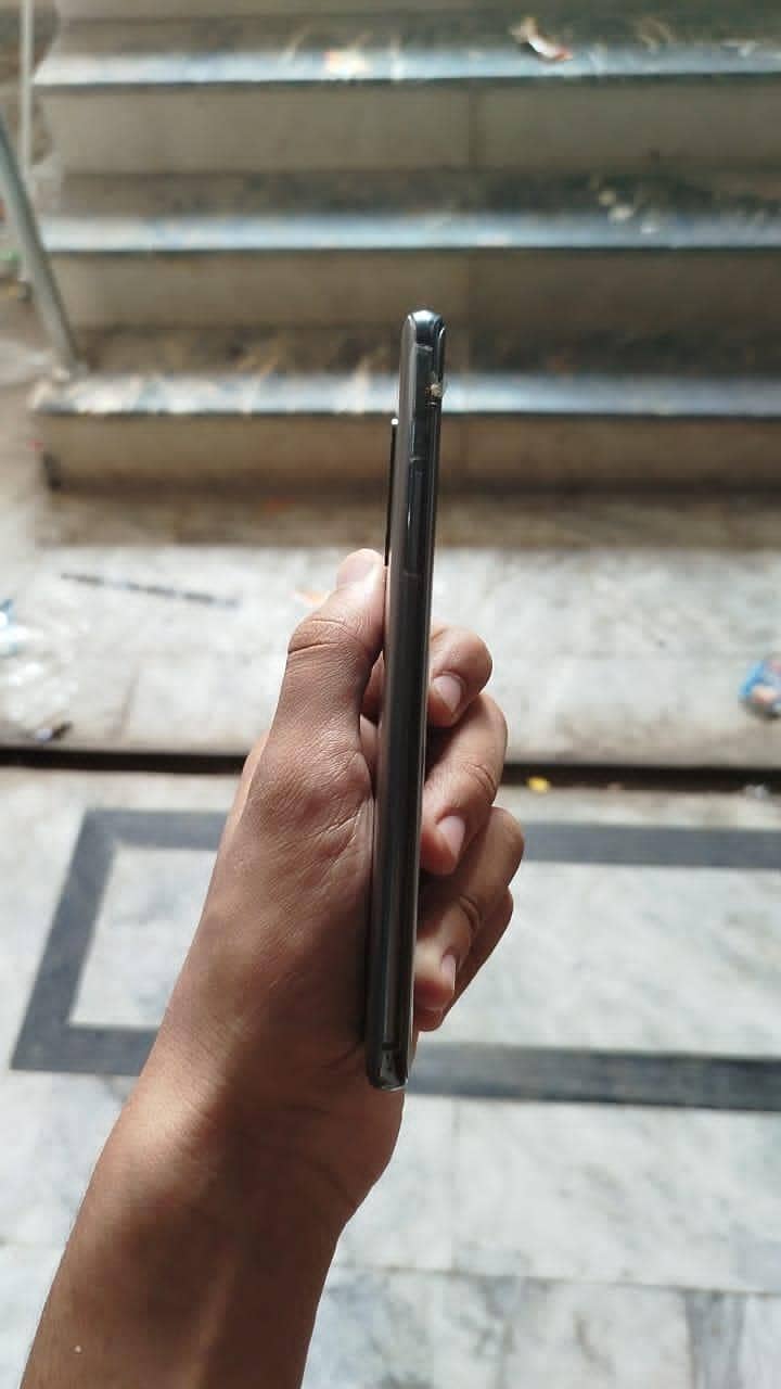 One Plus 7 Pro 4