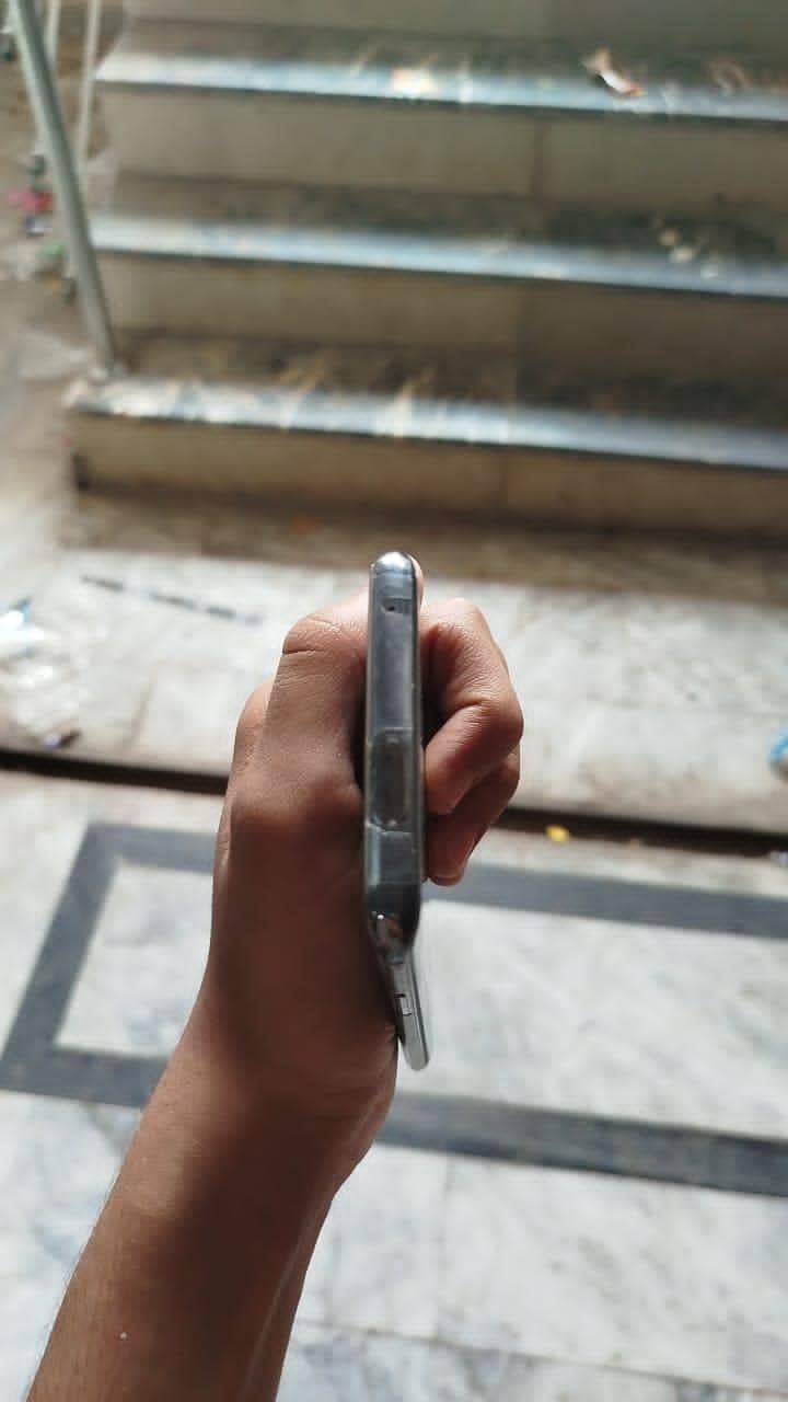 One Plus 7 Pro 5