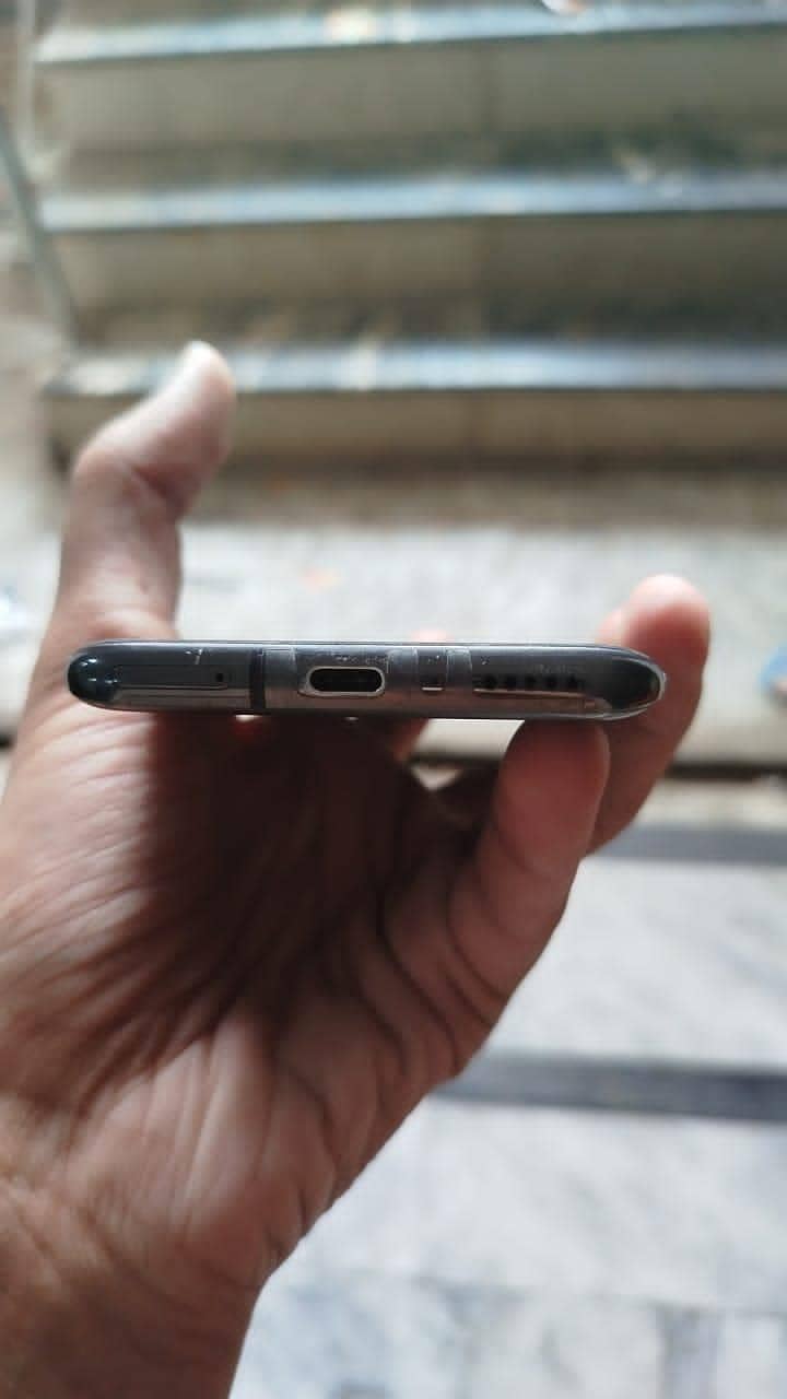 One Plus 7 Pro 6
