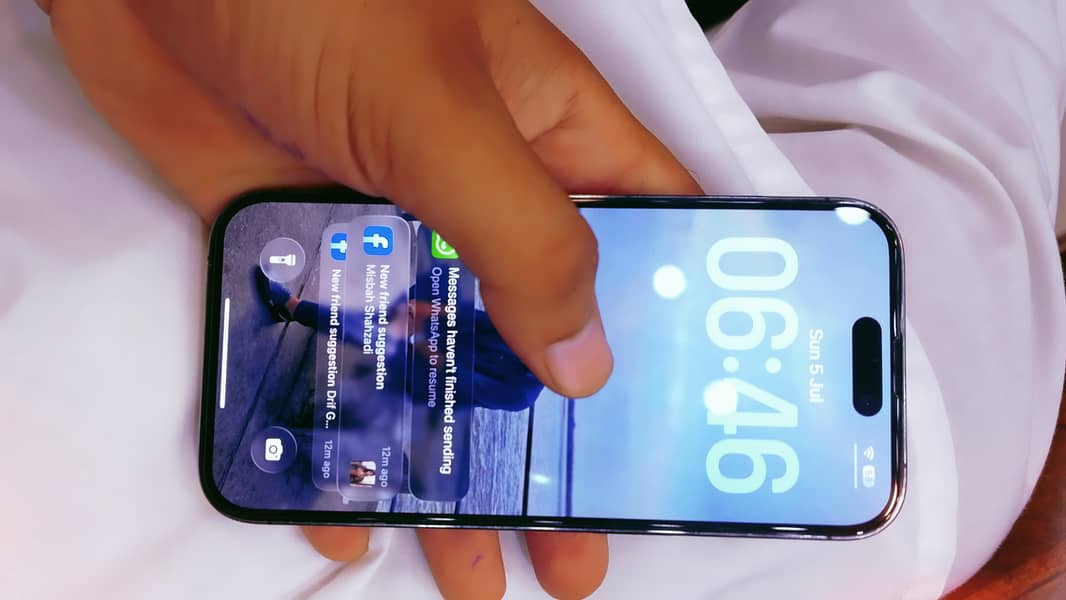 Apple iPhone 14 Pro 2