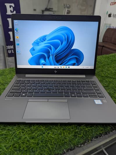 HP. . . . Z Book Core i5__8Gen