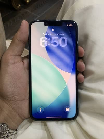 Apple iPhone 13