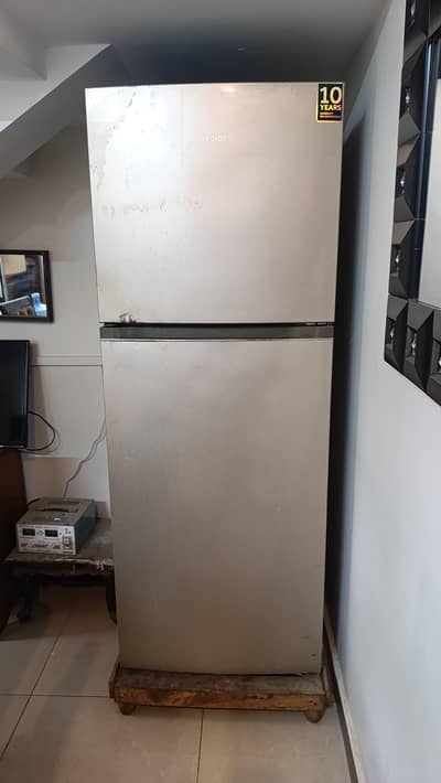 Haier 398 Liter (14 Cu feet) refrigerator in good condition