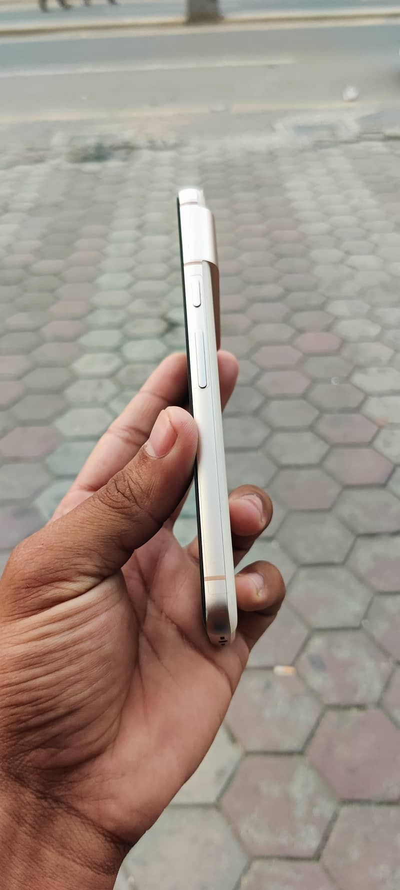 Google Pixel 8 2