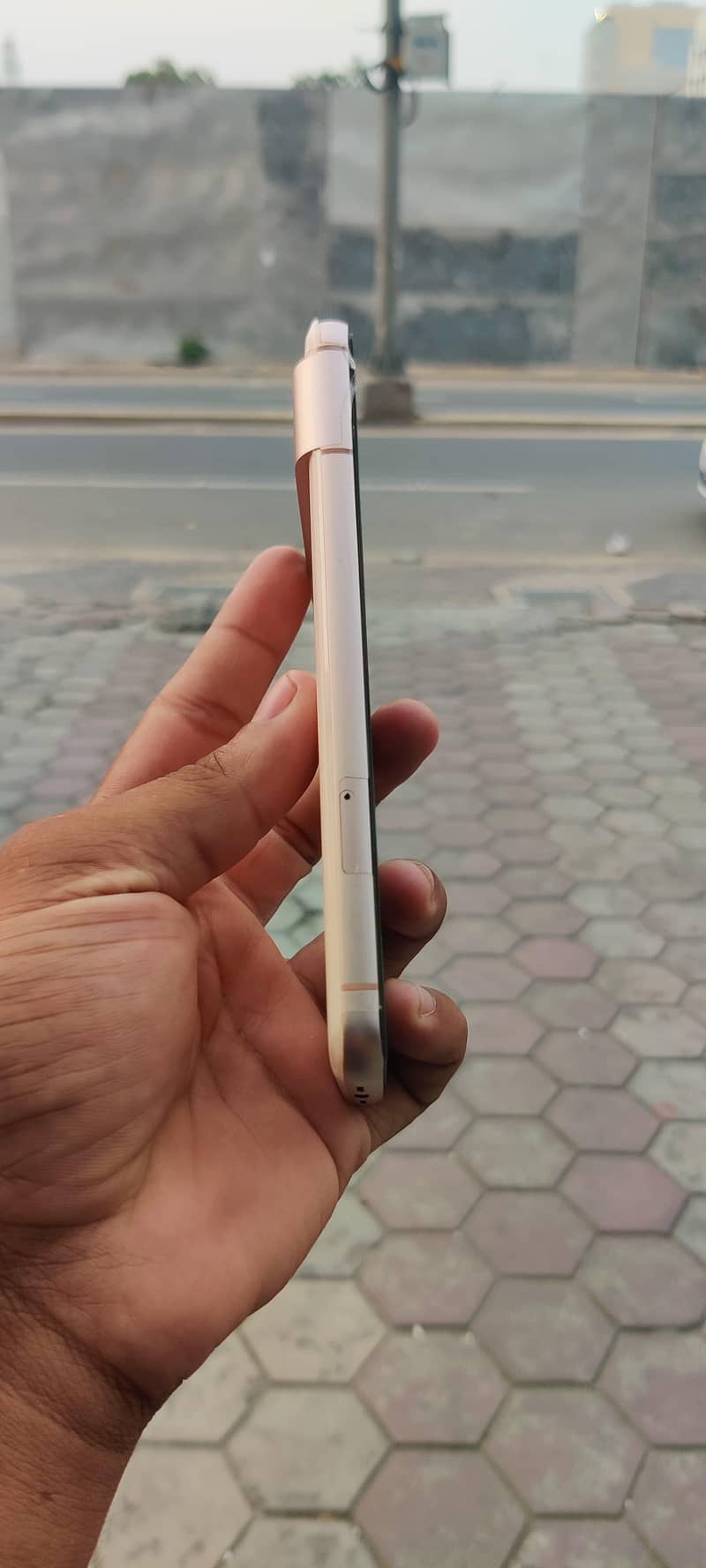 Google Pixel 8 3