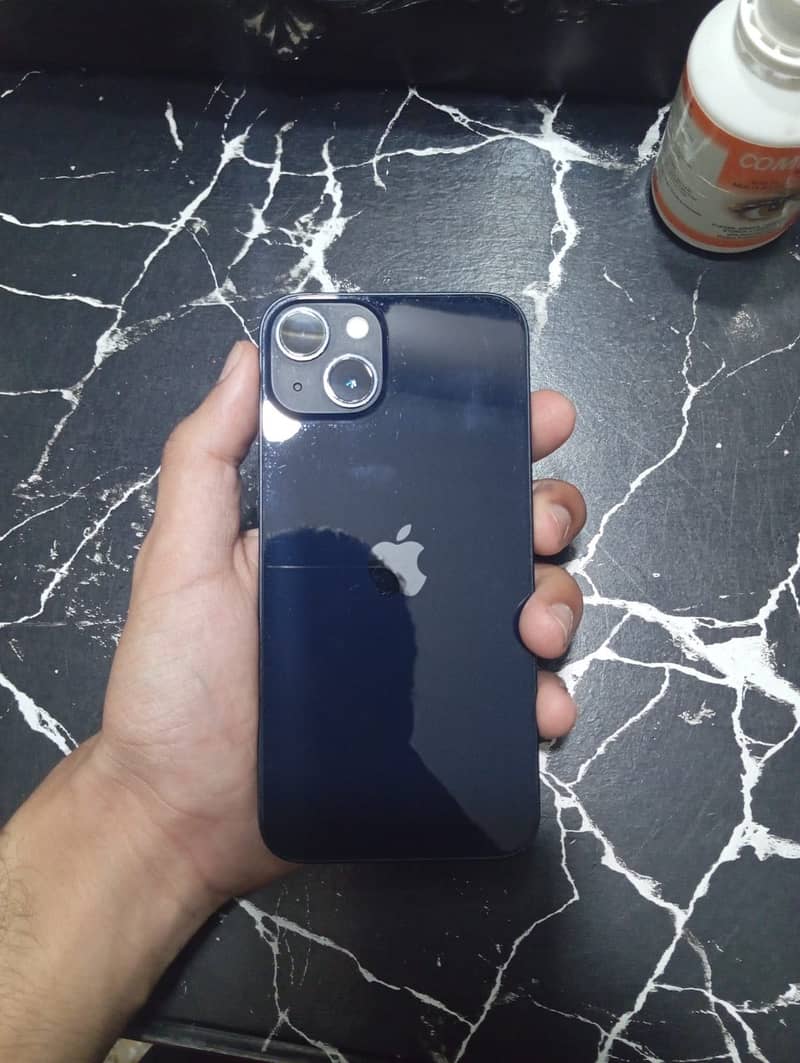 Apple iPhone 13 7