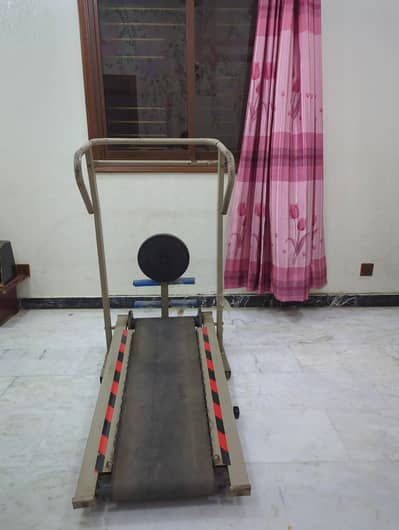Running and exercising machine