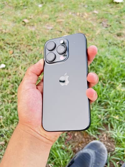 Apple iPhone 15 Pro (256gb)