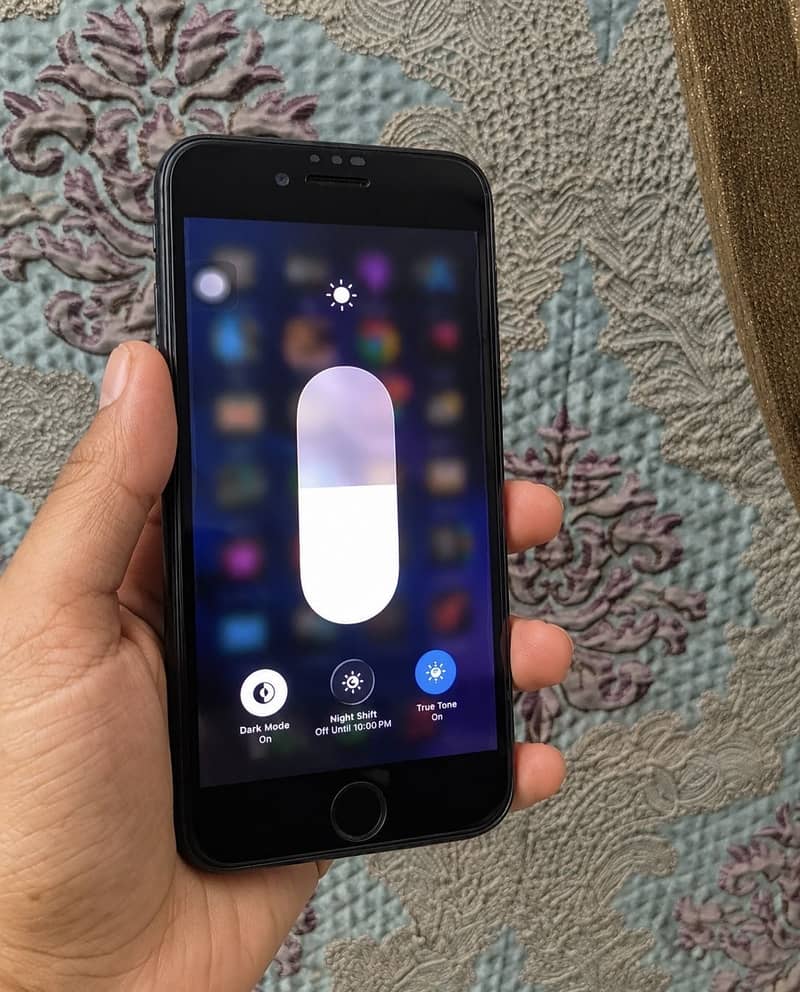 Apple iPhone SE 3