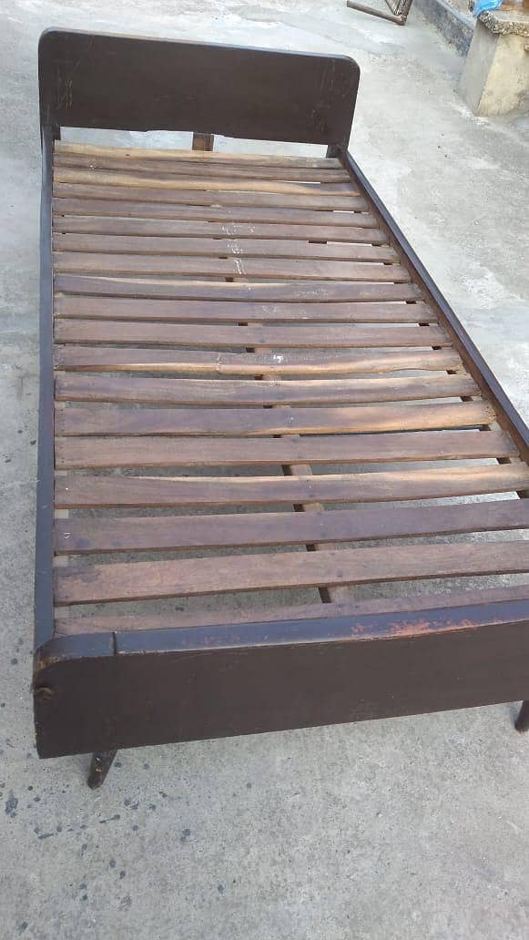 single bed  0