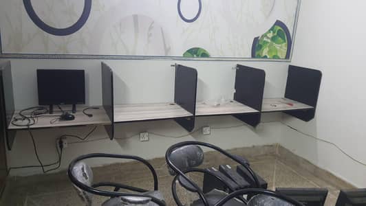 Used workstation 13 cubicle