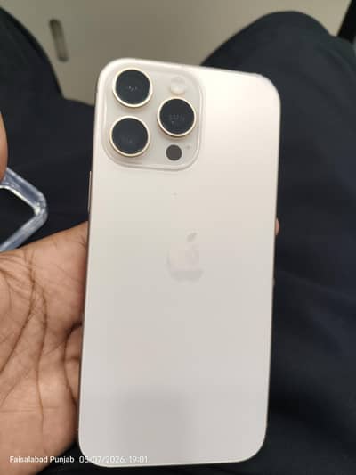 Apple iPhone 16 Pro Max