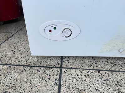 Waves deep freezer medium size