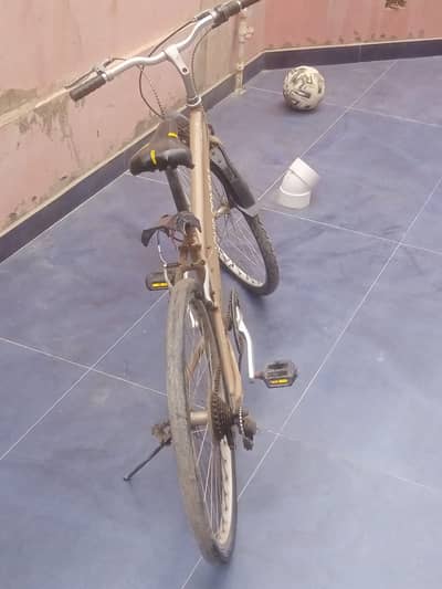 Japanese bicycle for sale at reasonanble price !!!!!. street bicycle .