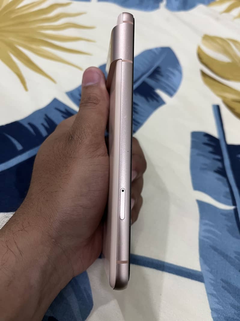 Google Pixel 8 2