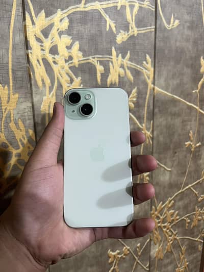 Apple iPhone 15