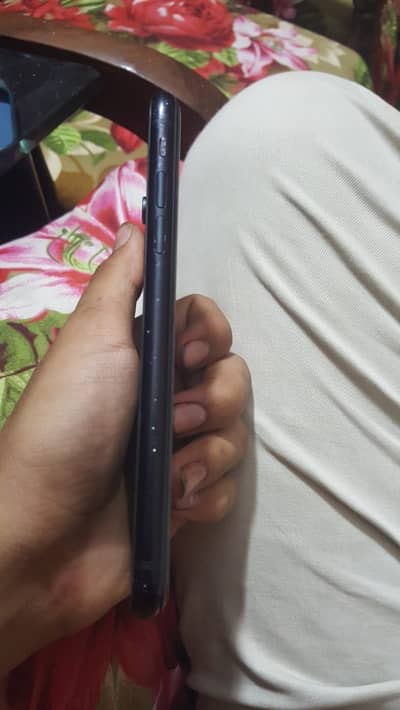 Apple iPhone XR
