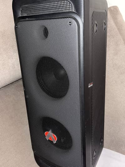 Audionic Hummer H40 - Almost brand new