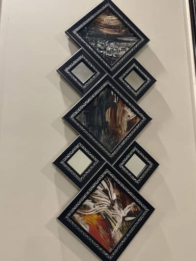 Wooden decoration peice