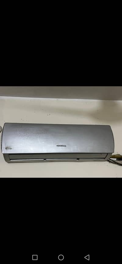 1"5 ton AC urgent for sale 10/10