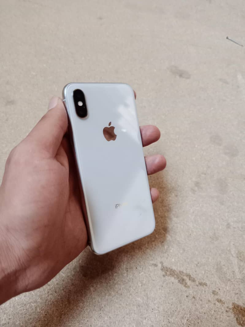 Apple iPhone X 3