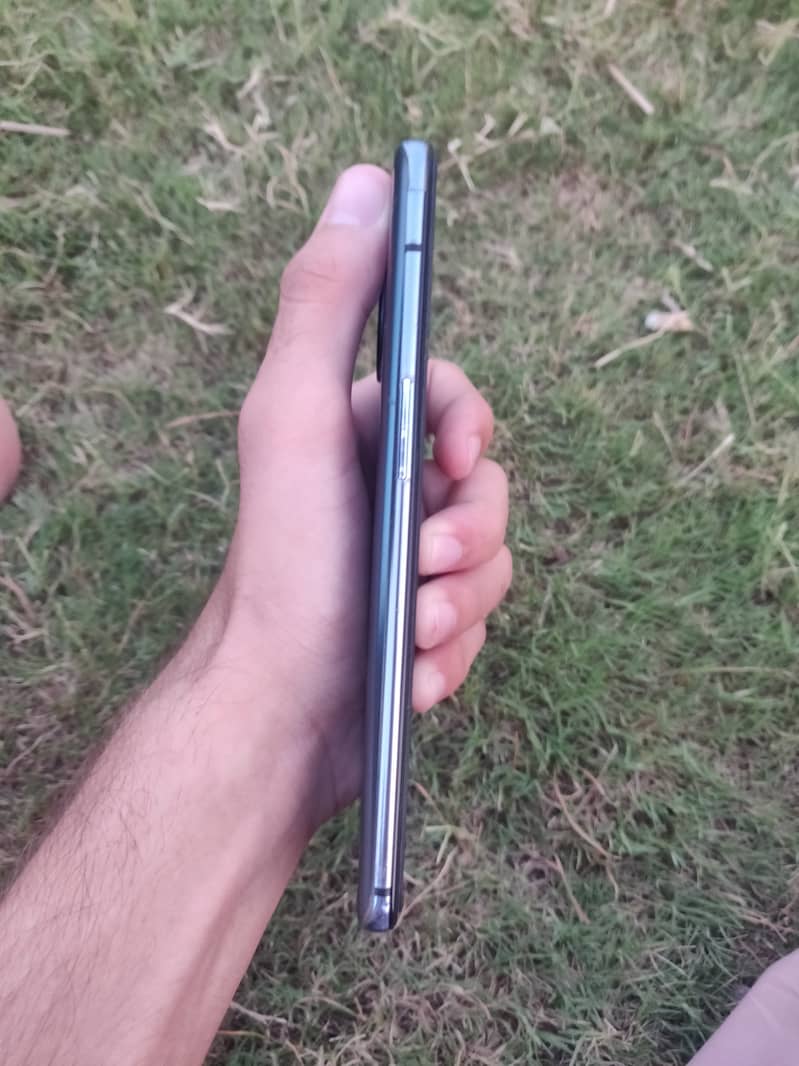 One Plus 7T 4