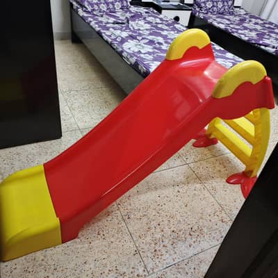 slide leg little crack
