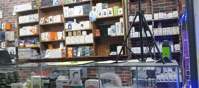 excellent running mobile and laptop shop at kallar road