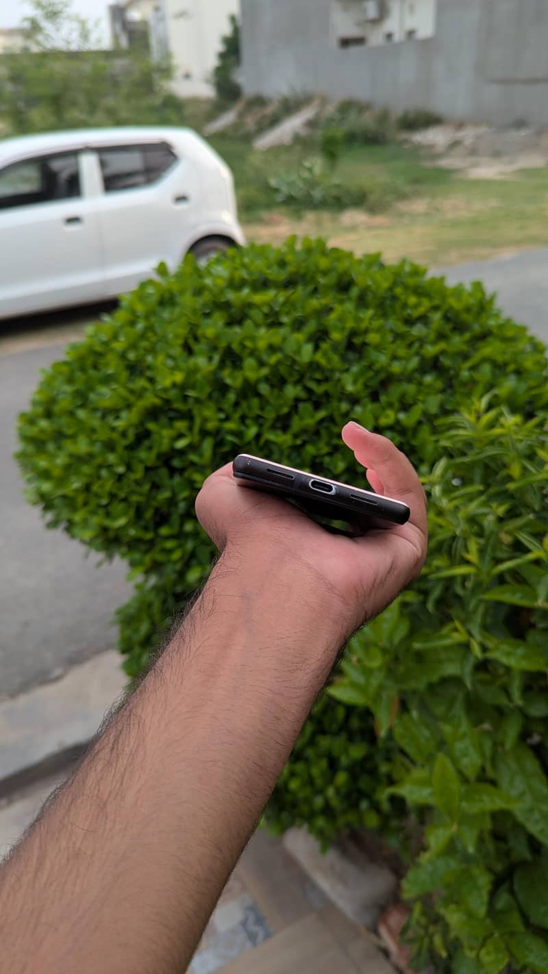 Google Pixel 6 4